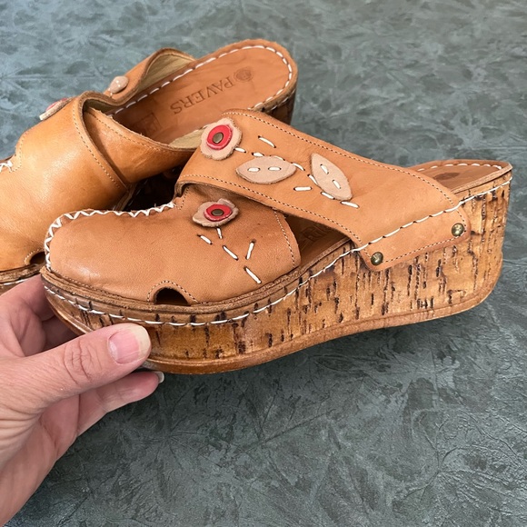 Ladies Paver Clogs - Picture 2 of 3